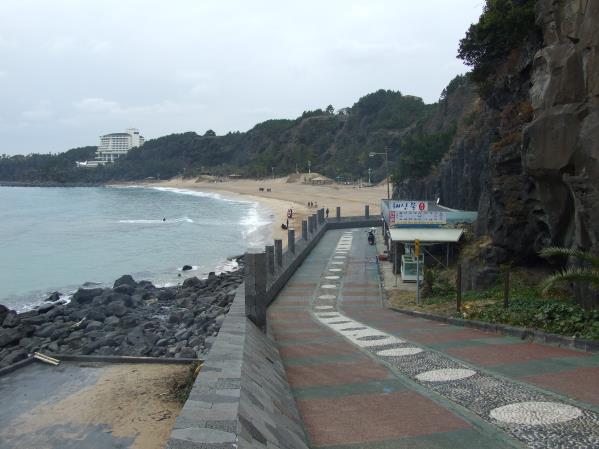중문색달해변