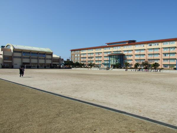 월랑초등학교