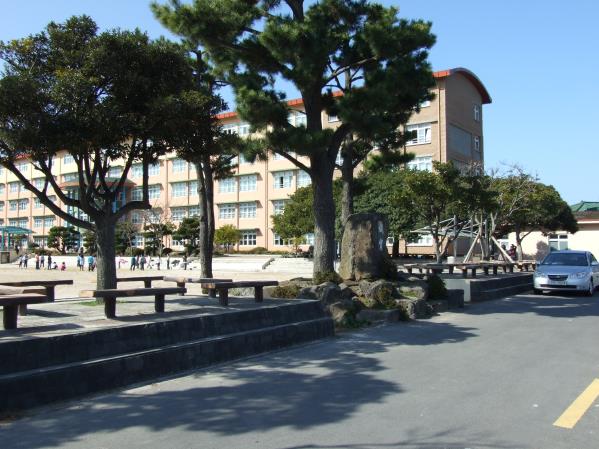 월랑초등학교