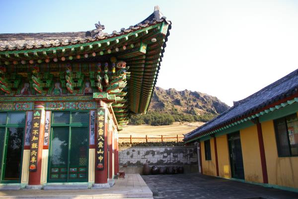 동암사