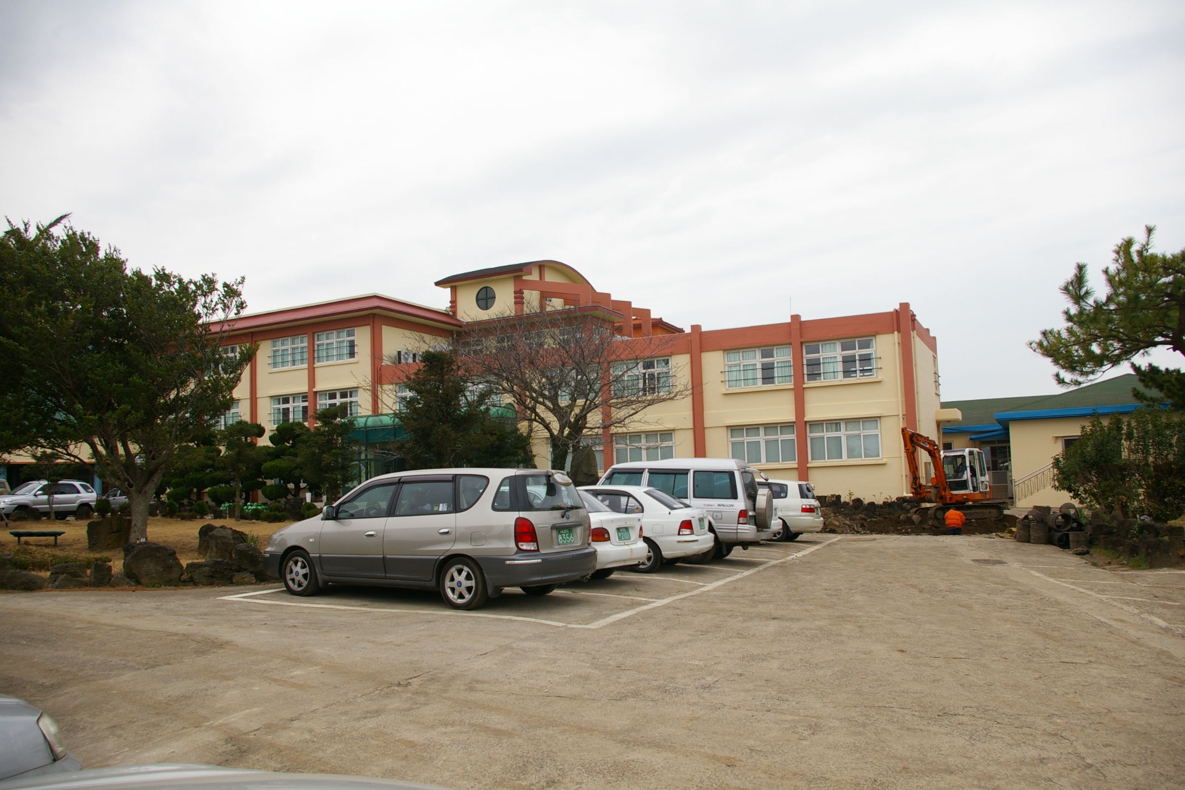 세화중학교