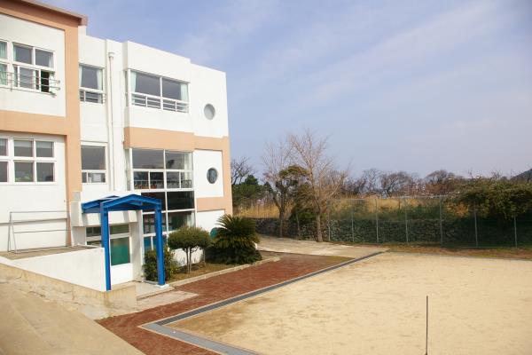 신엄중학교