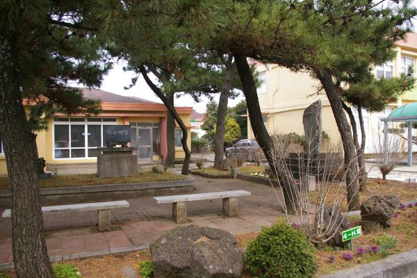 한림여자중학교