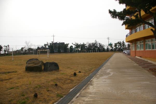 고산중학교